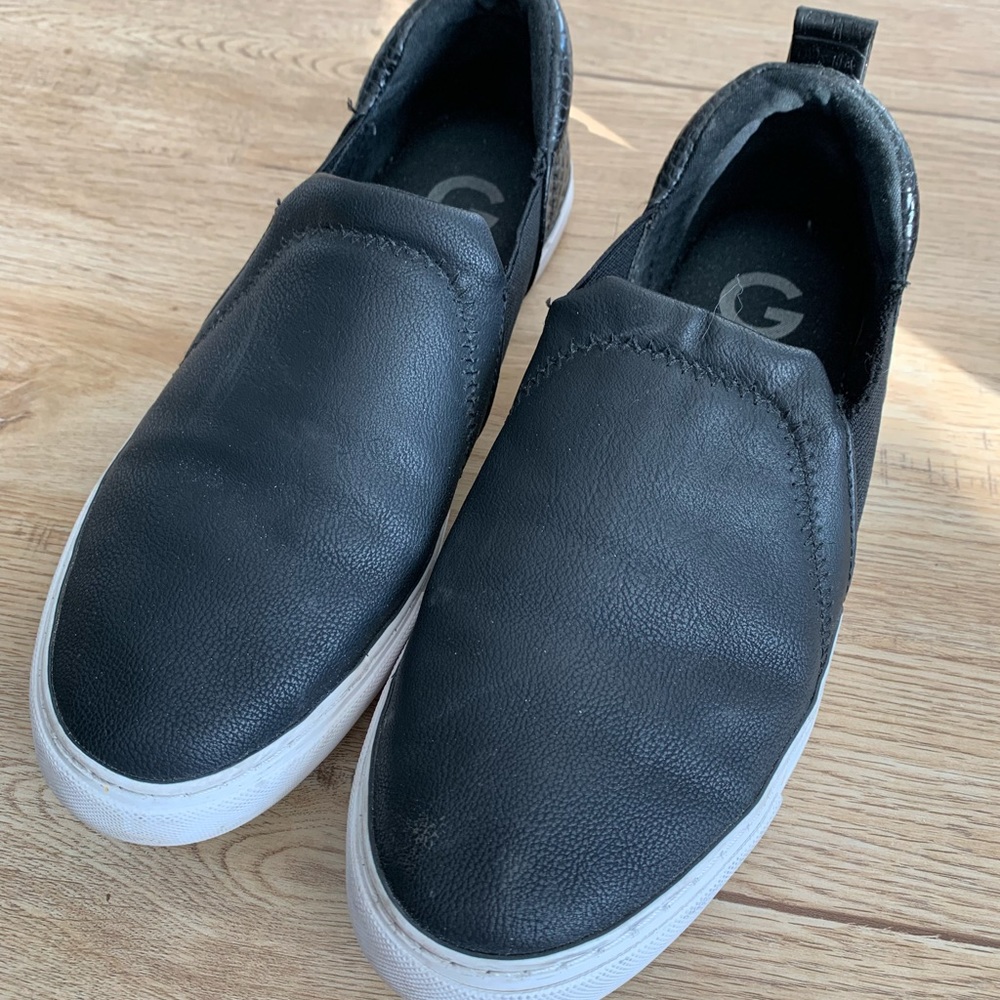 Black, faux leather Guess slip-ons